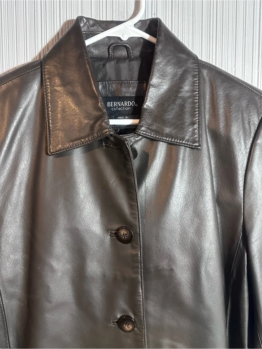 Bernardo Collection brown genuine leather coat women’s small